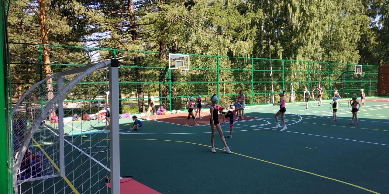 Спортивные площадки в Абзаково